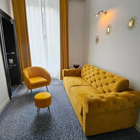 Hotel Le Rohan Charme Et Caractere