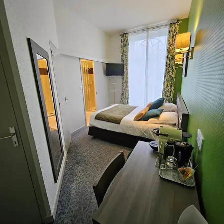 Le Rohan Charme Et Caractere Hotel