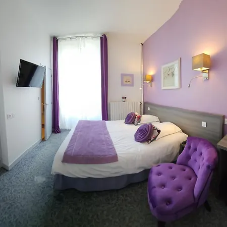 Hotel Le Rohan Charme Et Caractere 4*